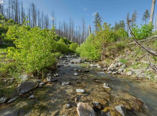 942 Honey Creek Rd, Idleyld Park, OR 97447