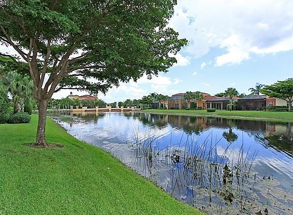 3rd image of 22172 Isola Verdi Way