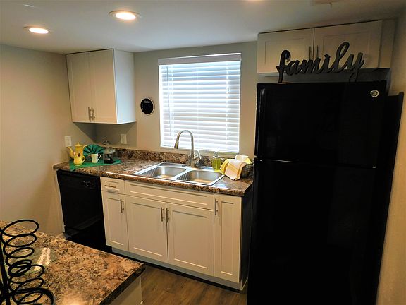 5th image of 5514 Terrace Ct #4