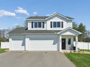 1305 Violet St, New Richmond, WI 54017