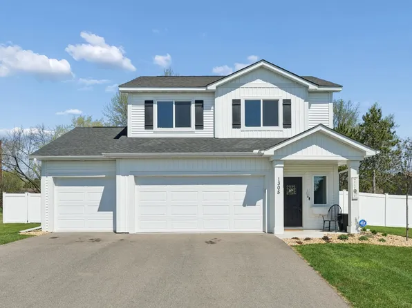 1305 Violet St, New Richmond, WI 54017