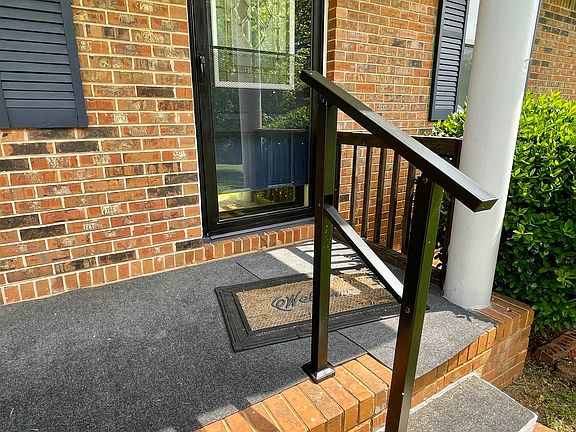 4th image of 908 Adams St NW