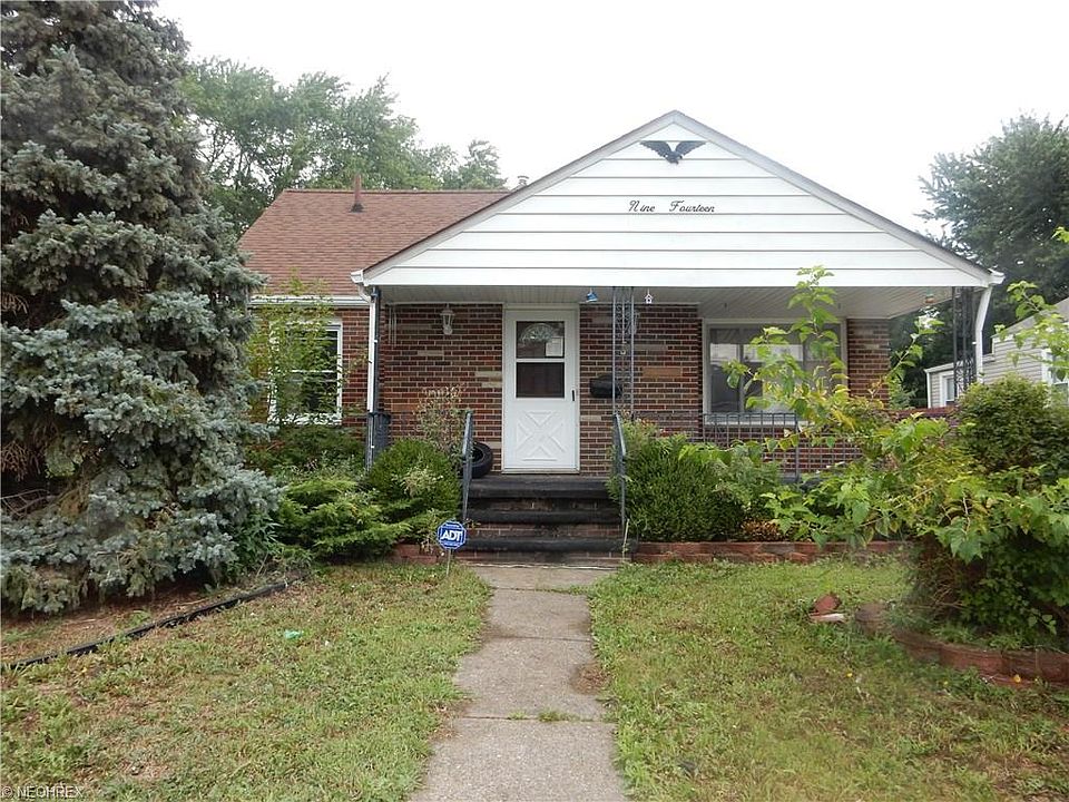 1st image of 914 W 23rd St