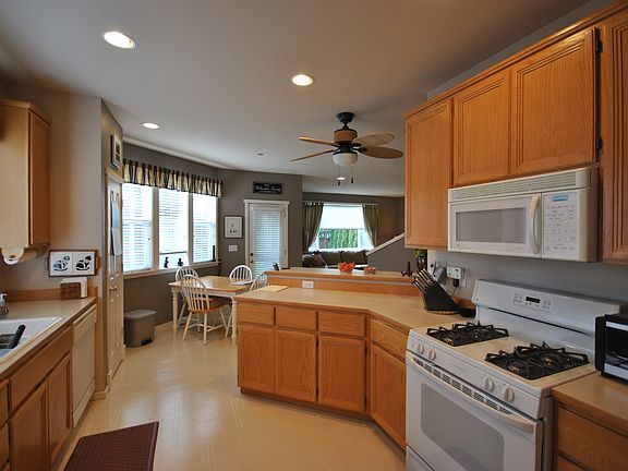 5th image of 3408 Laurelwood Cir NE