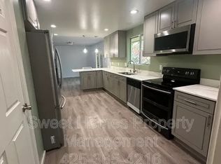 21845 SE 272nd St, Maple Valley, WA 98038