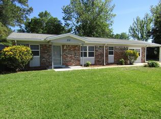 22 Mary Esther Dr, Mary Esther, FL 32569