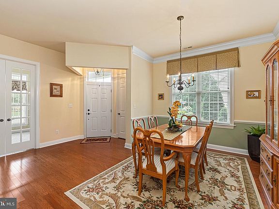 4th image of 4645 Logan Ct