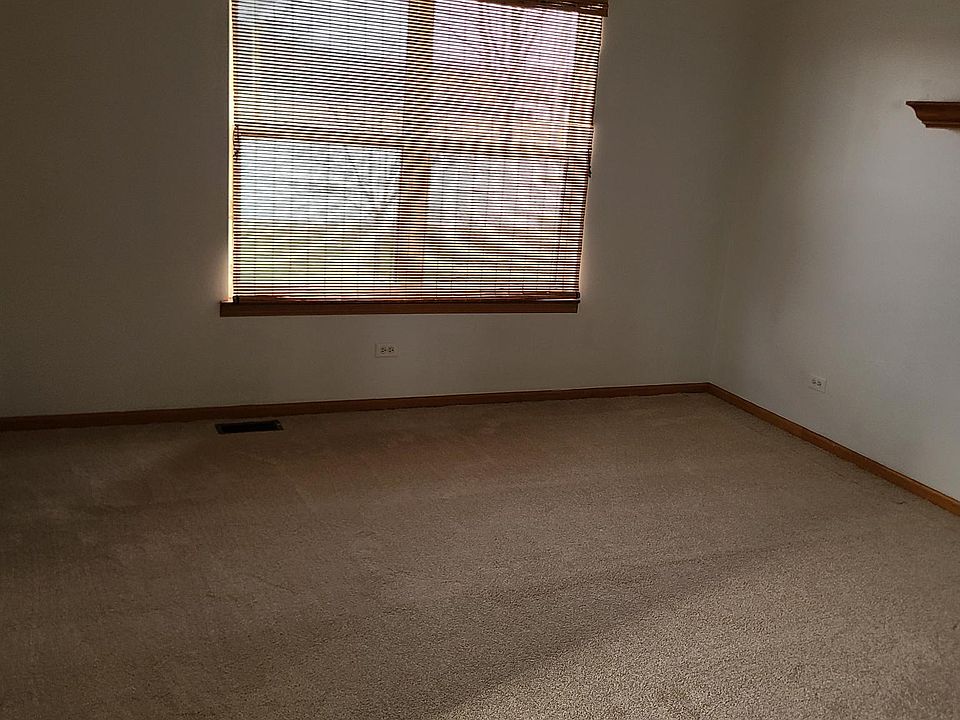 1st image of 4509 Skylark Ln