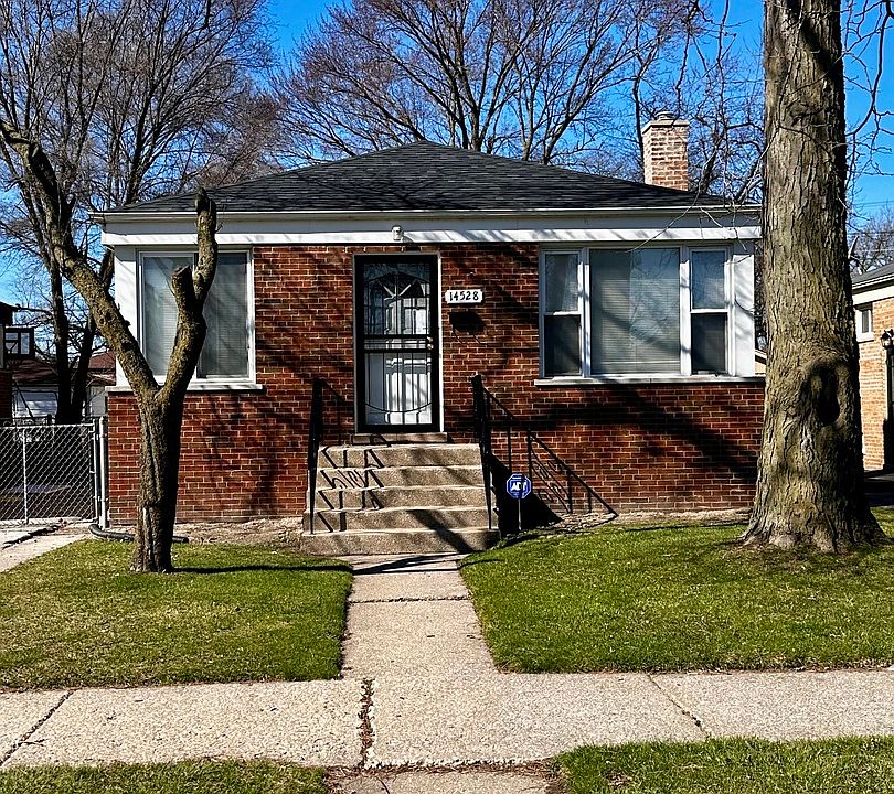 1st image of 14528 Woodlawn Ave