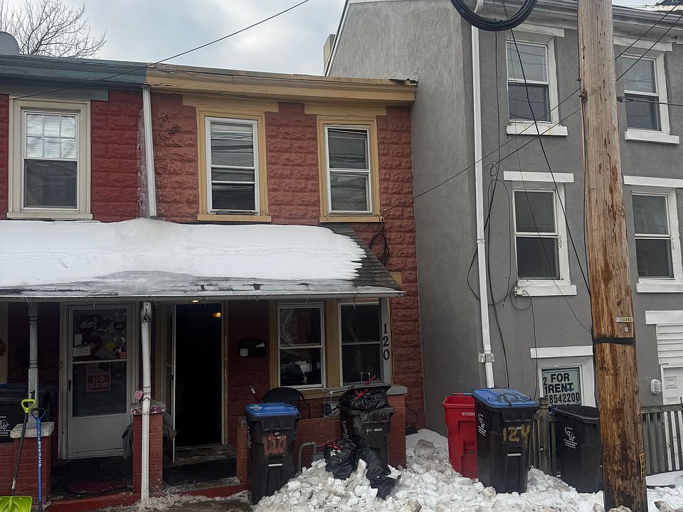 1st image of 120 W Elm St