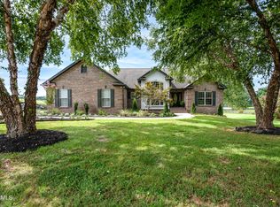 2516 Creekstone Cir, Maryville, TN 37804