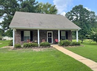 562 Pulltight Rd #B, Saltillo, MS 38866