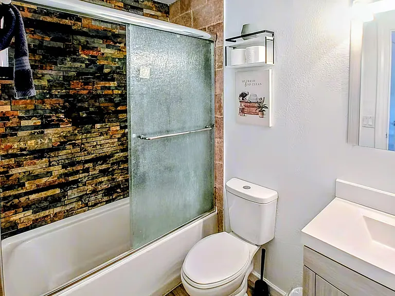 3511 E Baseline Rd — Photo 8