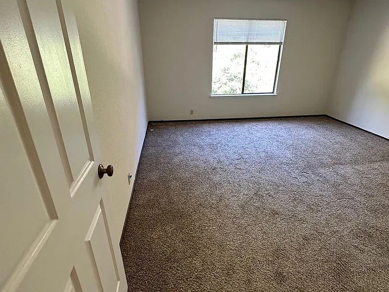 125 Gardenside Dr — Photo 11