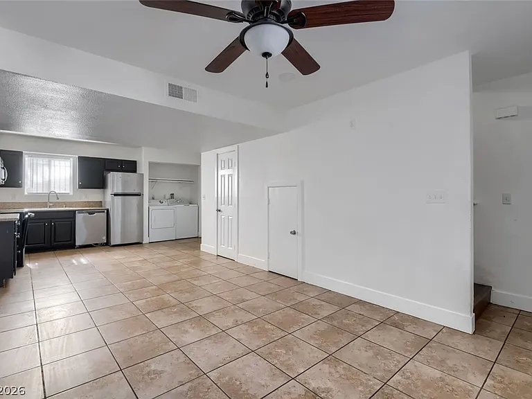 3501 Rio Robles Dr #B — Photo 8