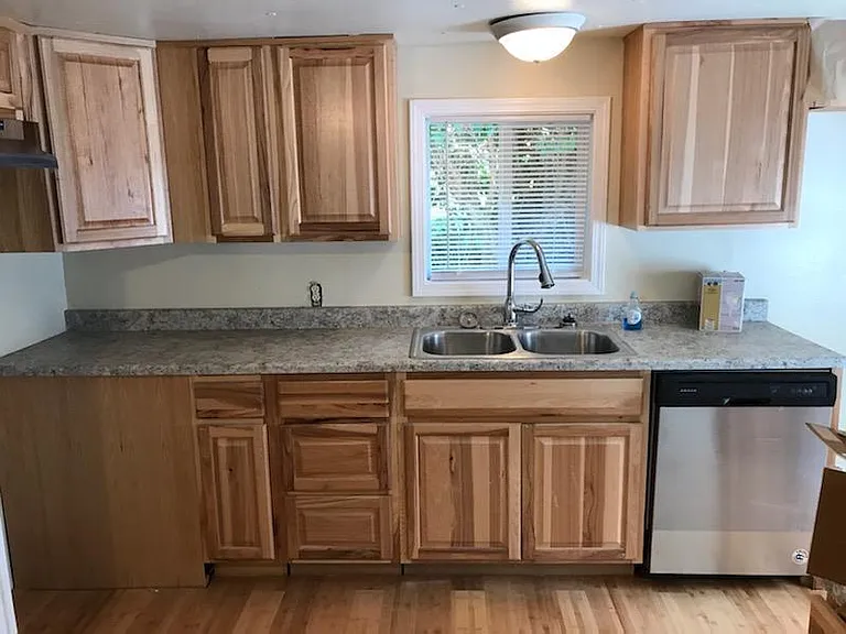 889 N Sundown Dr — Photo 1