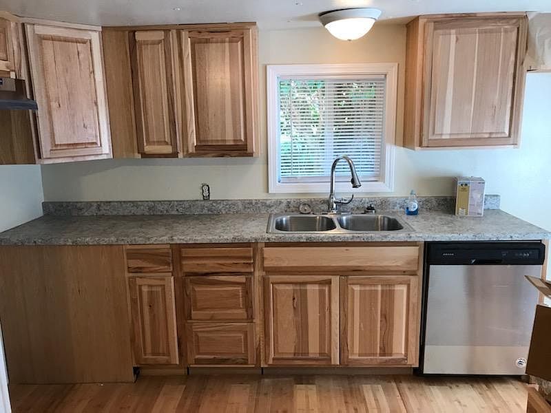 1st image of 889 N Sundown Dr