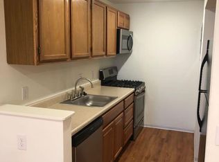 10 Sugar Maple Ln #7, Saint Charles, MO 63303