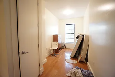 Rented by Rennit Inc.