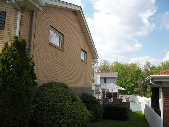 Side access to backyard