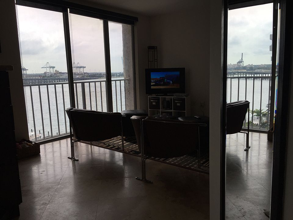 1st image of 800 West Ave APT 841