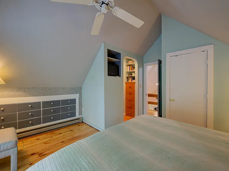 90 Chestnut Rd — Photo 25