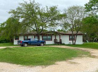 7522 Sandy Point Rd, Bryan, TX 77807