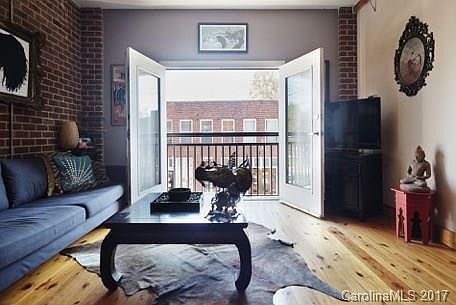 3rd image of 3205 N Davidson St Unit 204