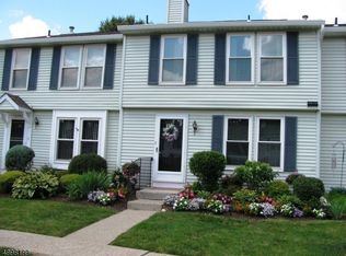 24 Ben Franklin Dr, Franklin, NJ 07416