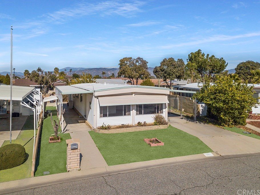 1st image of 250 San Mateo Cir