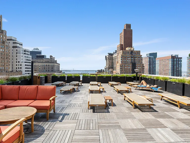 88 Greenwich St #1601 — Photo 7