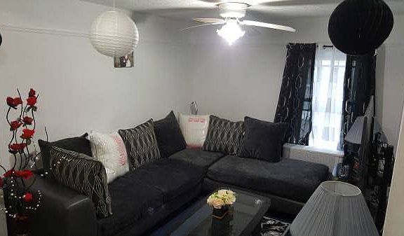 4th image of 8515 122nd St #2