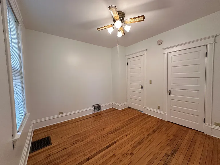 2707 Delaware St SE — Photo 16