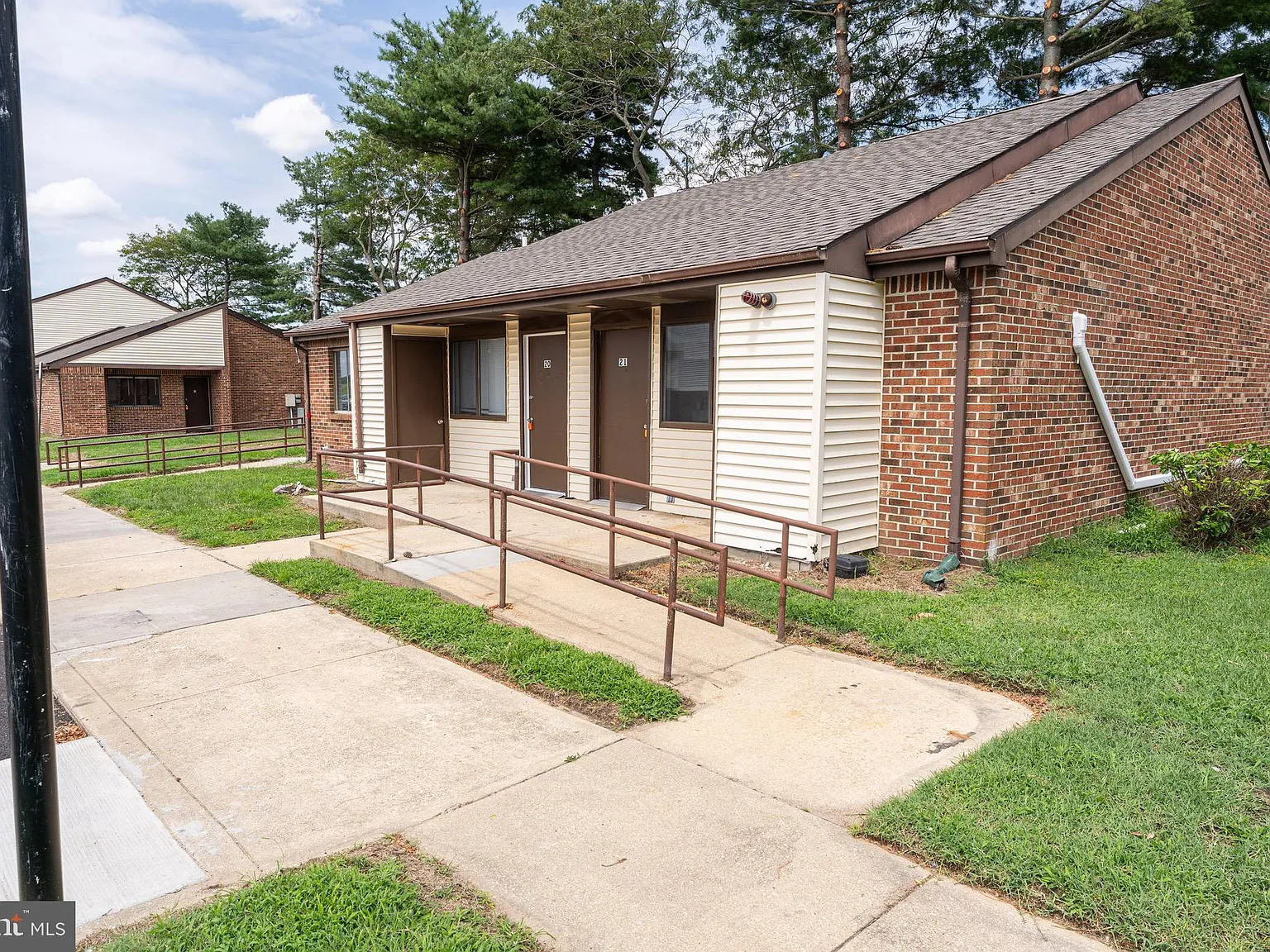 1 bed, 450 sqft, $1,095 — Photo 3