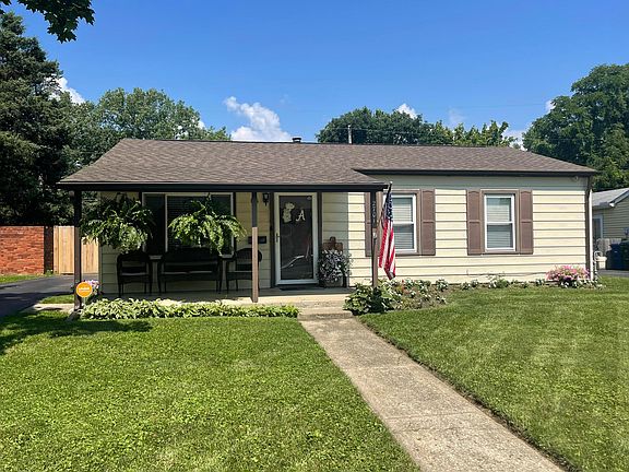 3rd image of 2701 Shelly Dr