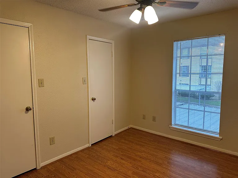2121 Hepburn St #104 — Photo 21