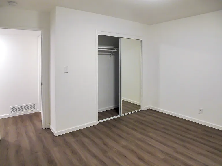 1644 Oxford St #4 — Photo 7