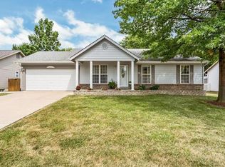 3058 Almond Tree Dr, Saint Peters, MO 63376