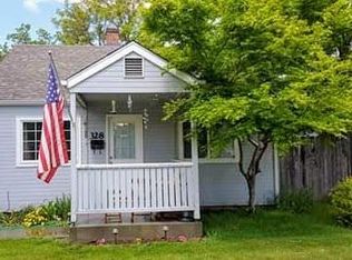 328 SW L St, Grants Pass, OR 97526