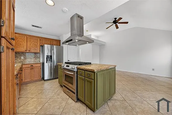 1035 Cascade Creek Dr — Photo 3