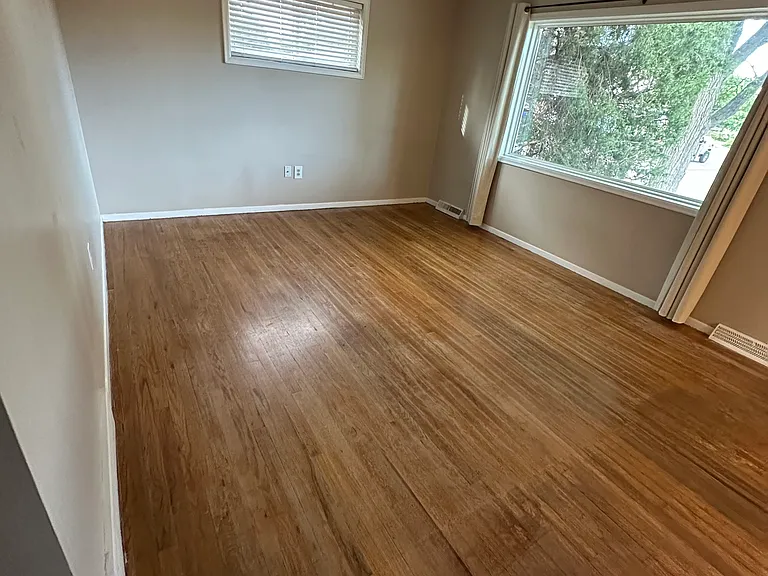 1305 S Benton St — Photo 5