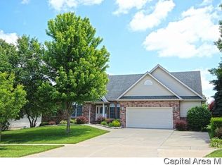 7532 Wentworth Dr, Springfield, IL 62711