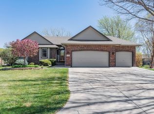 202 N Chaparral Ct, Andover, KS 67002