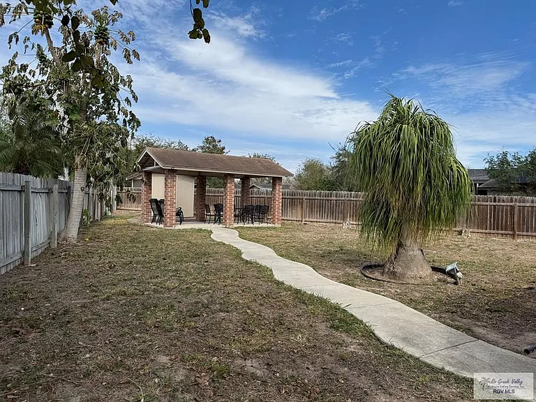 1150 Quail Hollow Dr — Photo 17