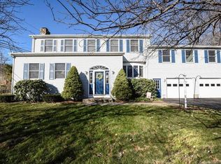 43 Mattabeseck Rd, Middlefield, CT 06455