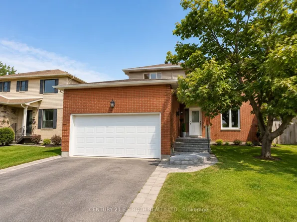 56 Livingstone St W, Barrie, ON L4N 7J2