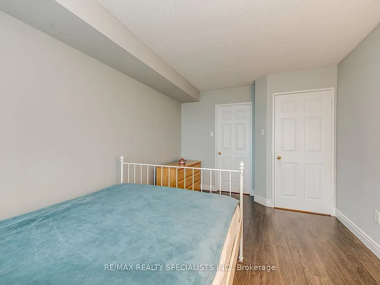 2177 Burnhamthorpe Rd W #1112 — Photo 22