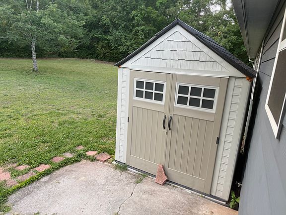 5th image of 5025 Bess Moore Rd #A