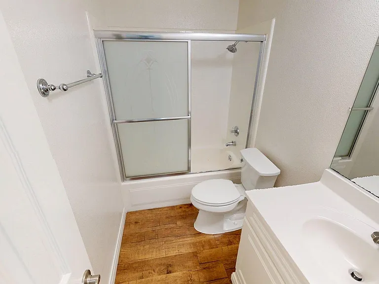 15130 Woodruff — Photo 14