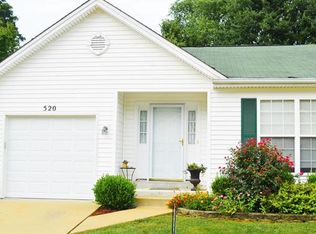 520 Pacific Estates Dr, Pacific, MO